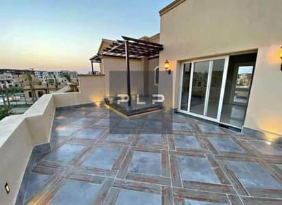 Villa for sale, immediate occupancy, in the most prestigious compound in the New Administrative Capital, with a pool view.  La Vista City Compound