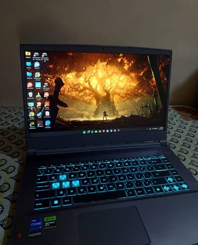 لاب msi مستعمل خفيف لسه ف ضمان