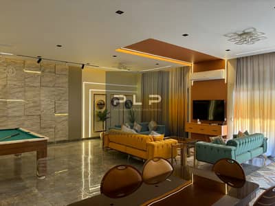 فيلا بحماام سباحة 11 غرفة نوم + شقة منفصلة للبيع بجوار قطاية ديونز التجمع Katameya Dunes New Cairo