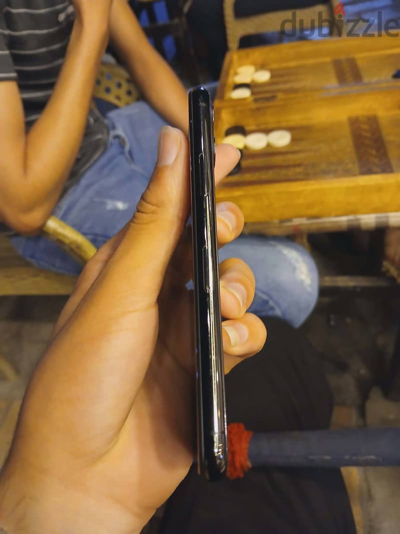 Apple - iPhone 11 Pro 7
