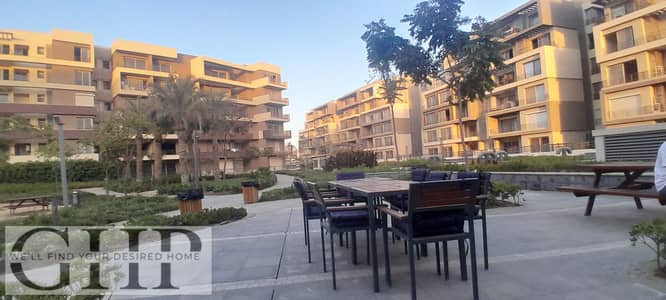Apartment with Garden for Sale in Palm Hills New Cairo