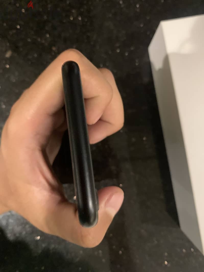 iPhone SE2020 3