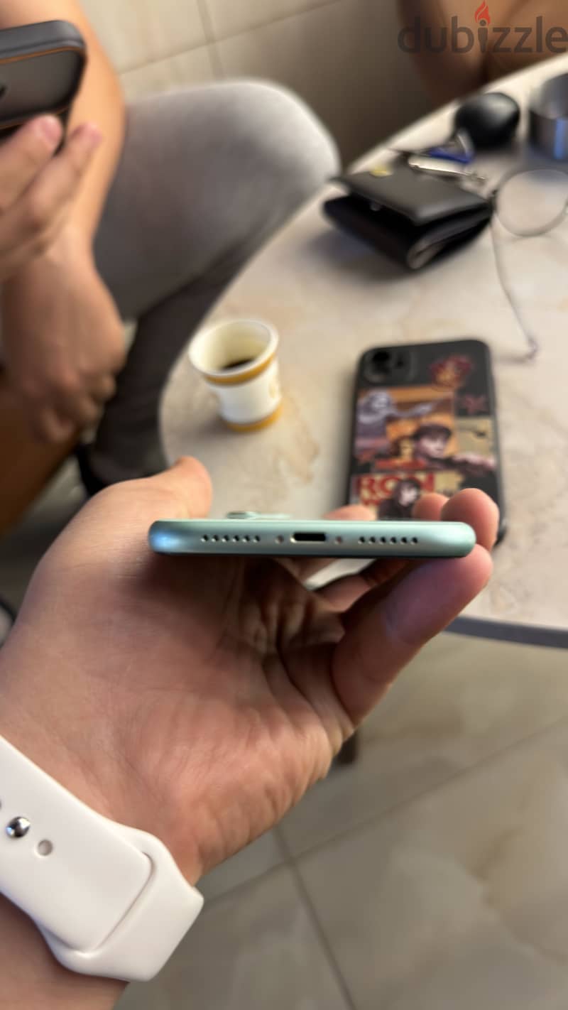 Apple - iPhone 11 1