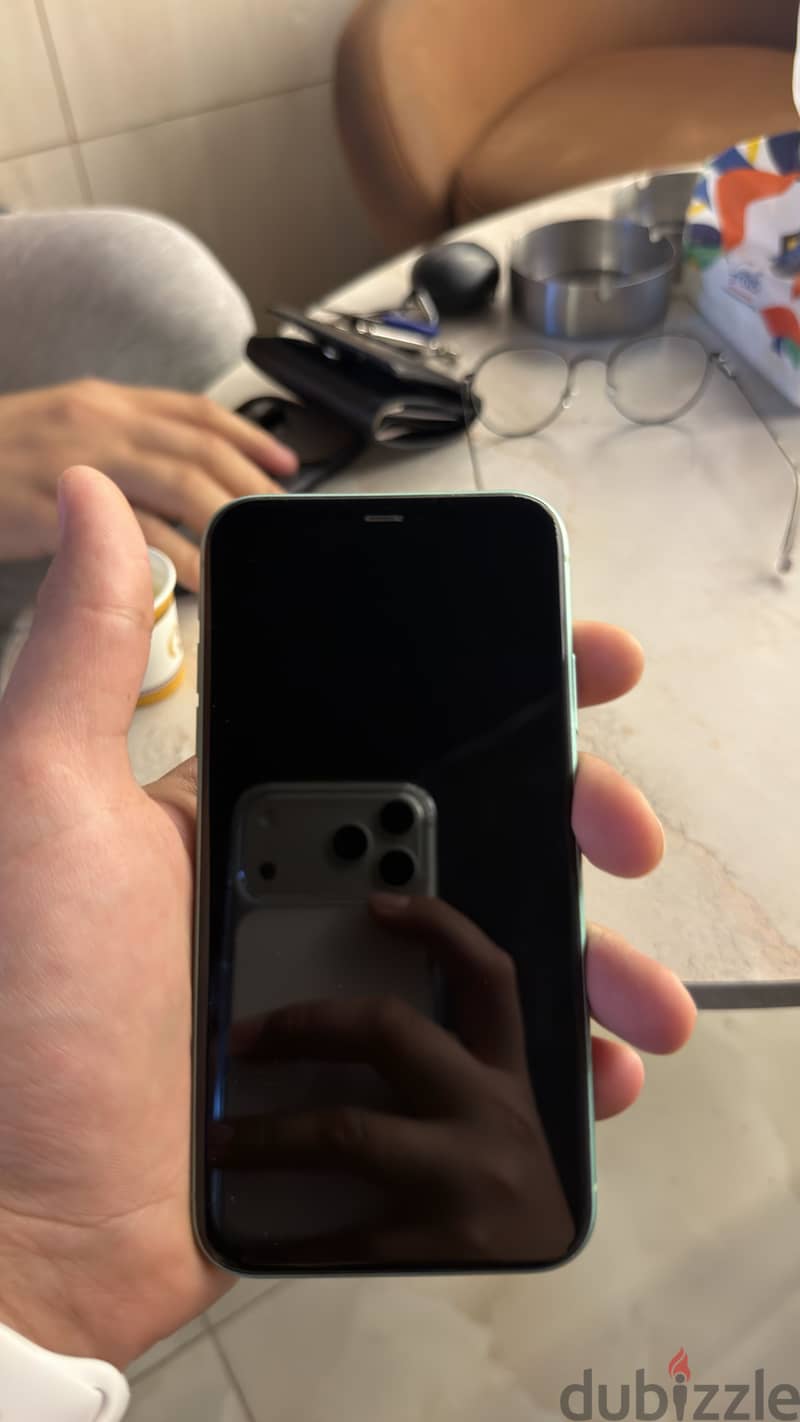 Apple - iPhone 11 4