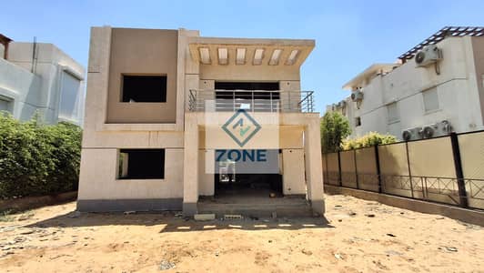 **Standalone Modern Villa for Sale in Madinaty – Cash Deal, Prime Location, No Interior Finishing, at a Commercial Price. **