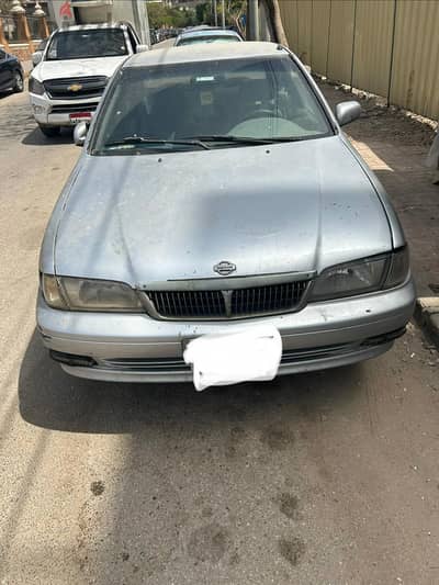 نيسان صني 2000