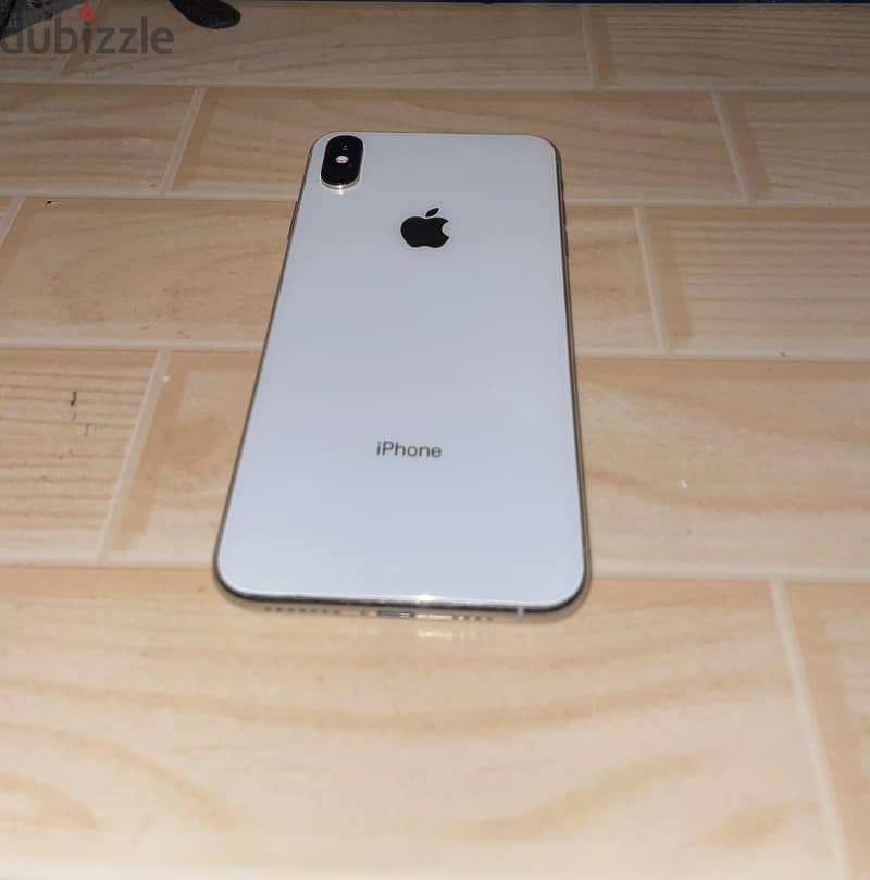 Apple - iPhone XS Max 3