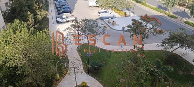 Apartment for sale in Madinaty B6, 143 sq m, prime location near services.
