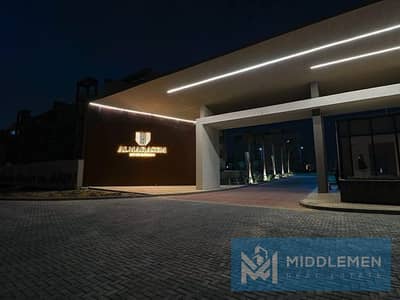 شقة فندقية للبيع مملوكة بنسبة 100% ألترا سوبر لوكس مفروشة بالكامل بإطلالة على البحيرات واللاند سكيب فيفث سكوير مراسم Fifth square Al Marasem