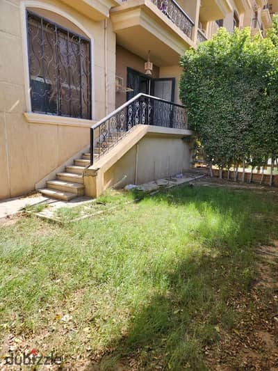 Unfurnished apartment for rent 112 sqm ground floor with a 50 sqm garden close to the Eastern Market and services in Phase 7 Al Rehab 2