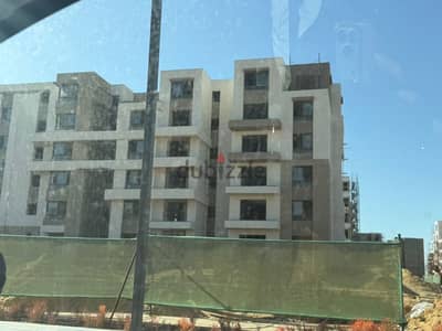 باديا-شقة بالرووف / Badya-Attractive Apartment with roof for Sale