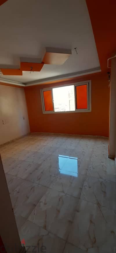 شقة للإيجار بعزبة النخل