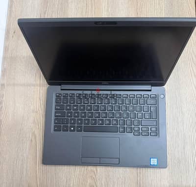 Dell Latitude 7400