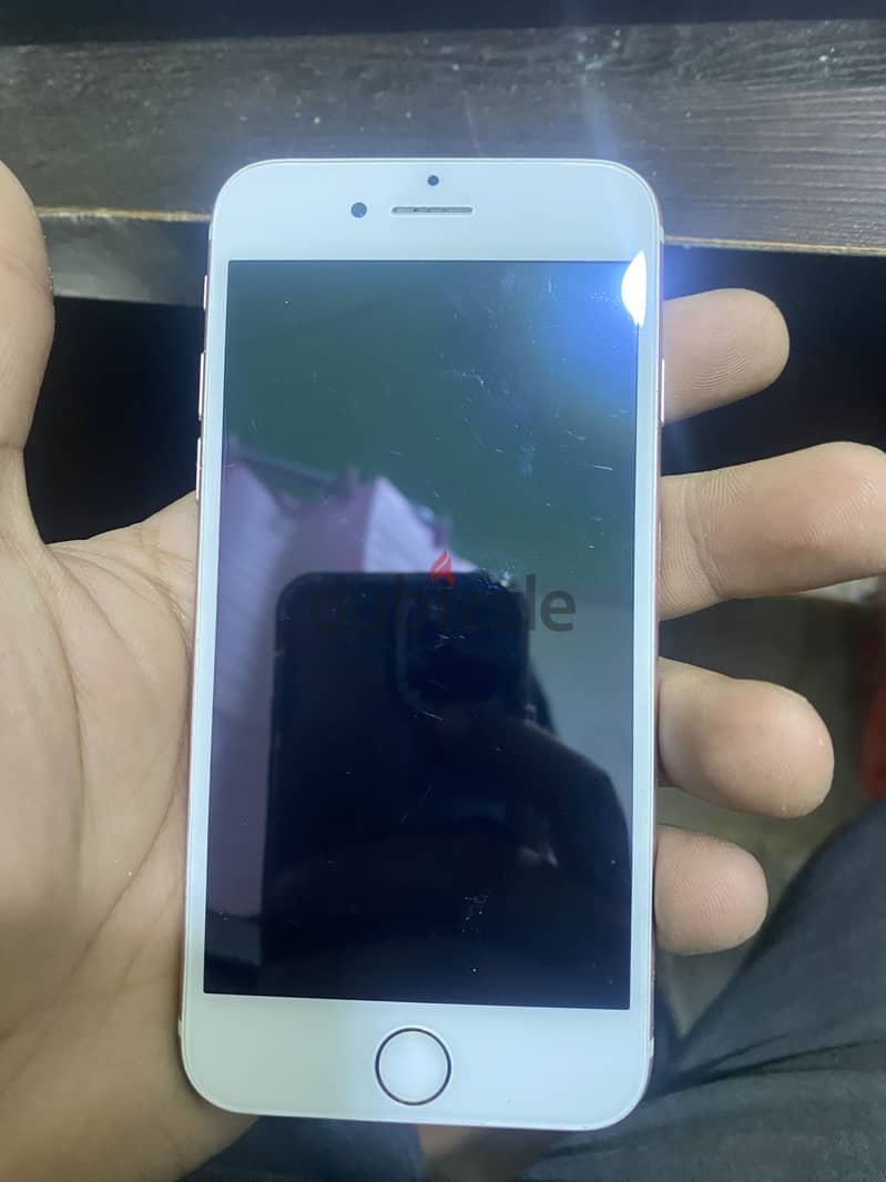 Apple - iPhone 7 1