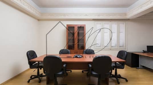 Administrative headquarters for rent in Gleem 160m