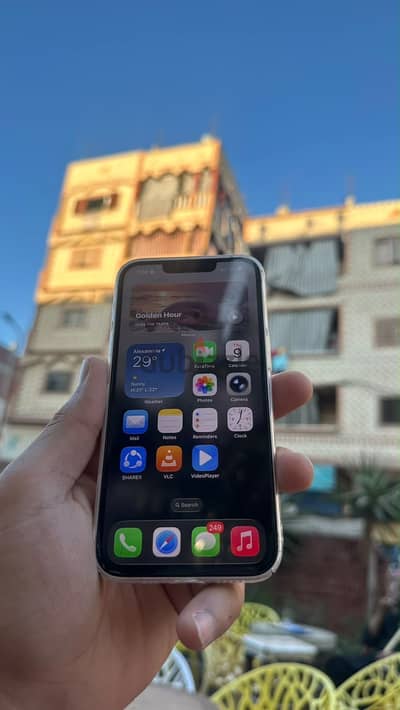 Apple - iPhone 17e