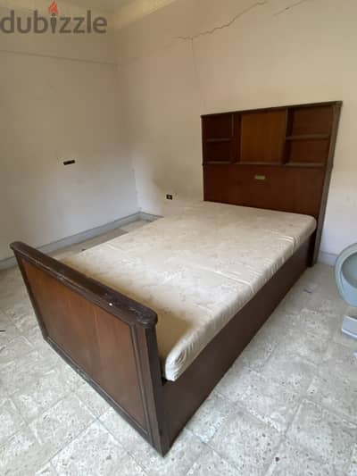 سرير كامل بالمرتبة