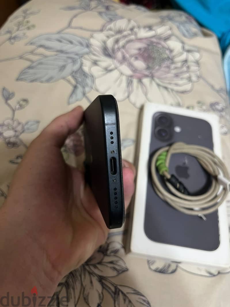 iPhone 16 128GB 4