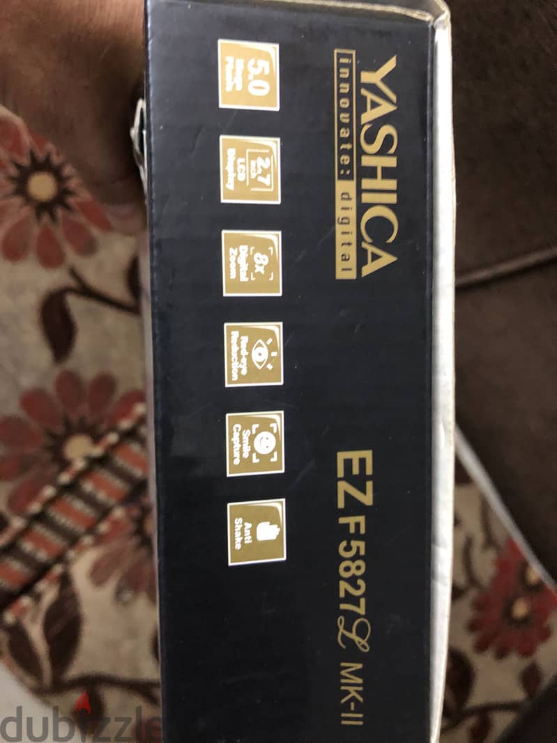 Yashica Digital 1