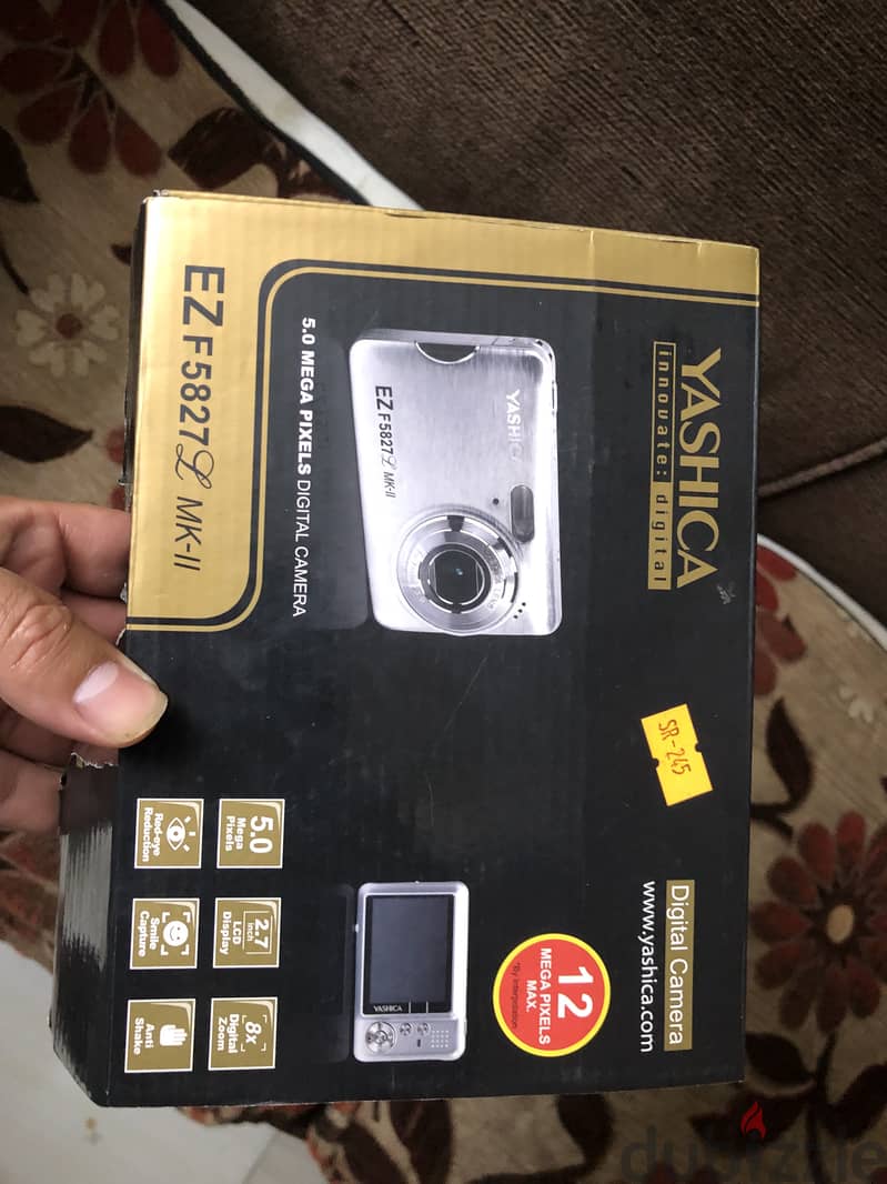 Yashica Digital 2