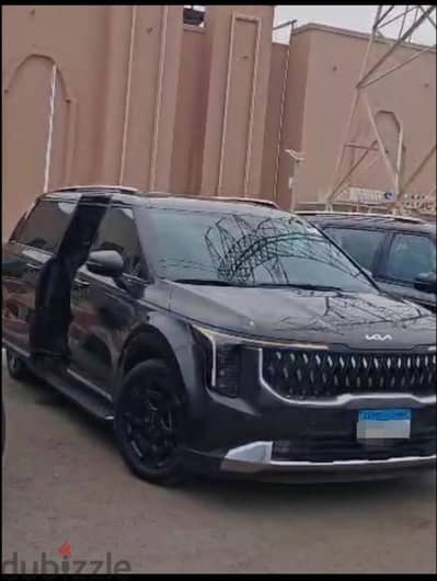 كيا كرنفال  للإيجار 2025 بدون سائق