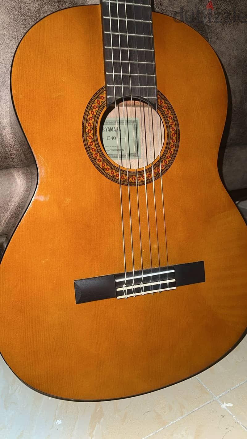 Yamaha c40 1