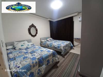 Darna Trees Compound Zahraa Al-Maadi furnished apartment for rent consisting of two bedrooms and reception 2 bathrooms and air-conditioned kitchen Wi-Fi natural gas next to Carrefour City Center Al-Maadi circular