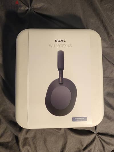 Sony xm5 headphone