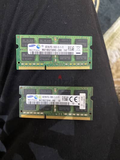 رامات لابتوب من شركة سامسونج ddr3 كل واحدة ٤ جيجا بايت