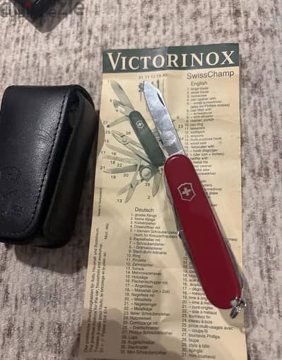Victorinox swiss champ