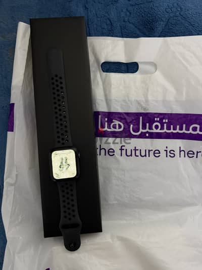 ساعة ابل الإصدار السادس نايك اديشن