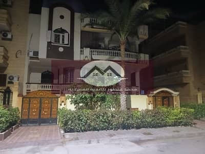 House for sale 360 meters in the second neighborhood, club area, super lux