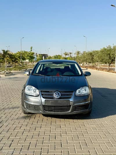 Volkswagen Jetta 2011 - فابريكا بالكامل - مالك اول