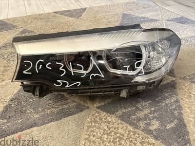 فانوس أمامي شمال بي إم دبليو (BMW 520i (2019 - بحالة ممتازة