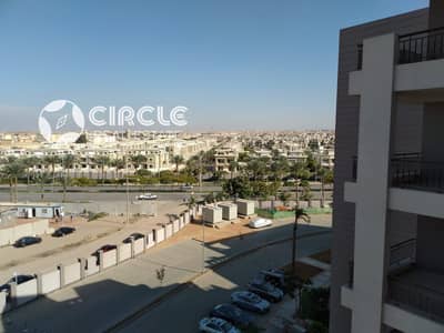 شقة ١٦٥م تشطيب كامل ألترا سوبر لوكس للبيع قريبة من الجامعة الأمريكية في كايرو فيستفال سيتي فيستفال ليفينج 1 CFC Festival Living التجمع الخامس