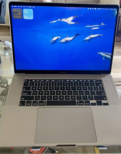 ماك بوك برو 16 بوصة 2019 (Core i9 / 1TB SSD)  بالكرتونة