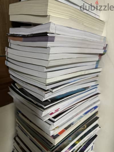 كتب تالته ثانوي لغات شعبه علمي رياضه دفعه 2026 جديده حرفيا مافيهاش قلم