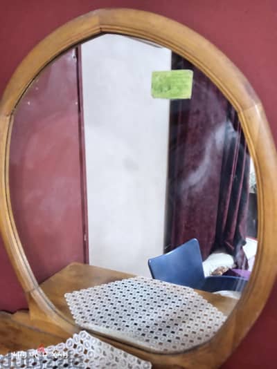 2سرير بالمراتب +مراية