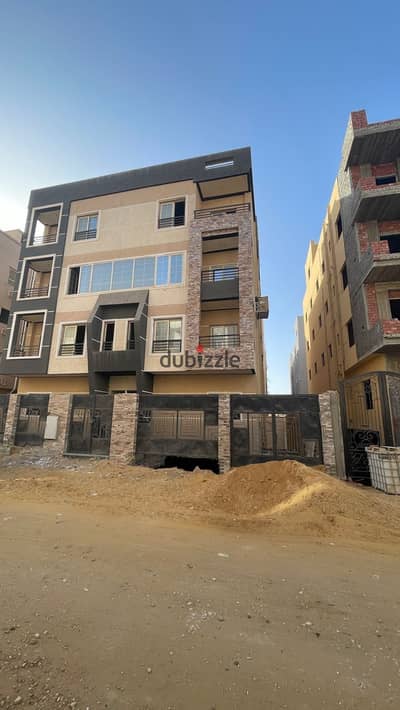 شقه ارضي بجاردن للبيع بالاندلس ٢ استلام فوري نصف تشطيب موقع متميز تاني نمره من محور محمد نجيب وهايبر ماركت نجمه هليوبوليس ( واتر واي )