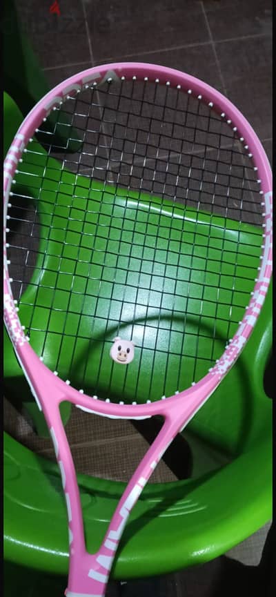 Tennis racket 285 g
