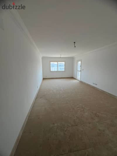 Apartment 140m for sale in installments, Madinaty B12, first occupancy, three bedrooms and two bathrooms, payment over 5 years, immediate delivery