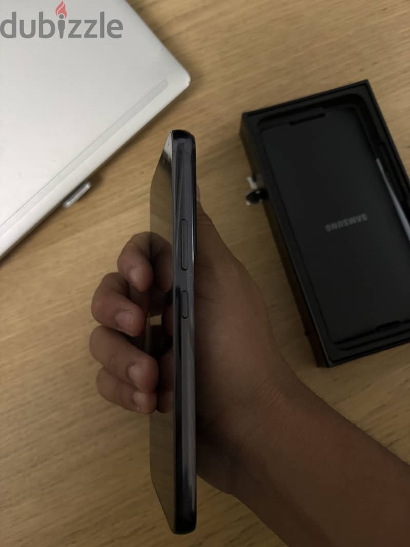 Samsung S22 2