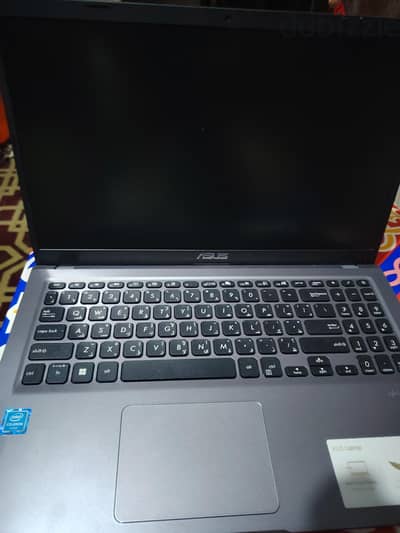 Asus. . .