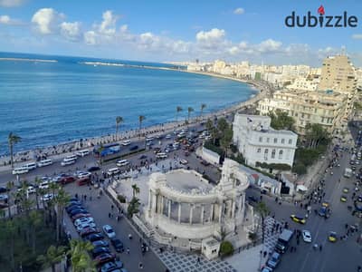 مقر مرخص إداري للإيجار المفروش ( المنشية – برج رمسيس الإداري فيو بحر مباشر ) 20,000ج شهرياً