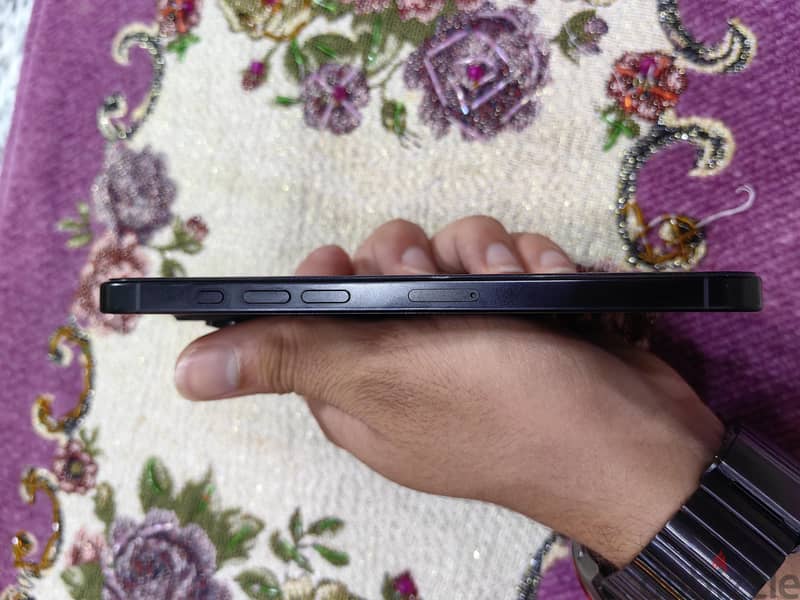 Apple - iPhone 16 Pro Max 4