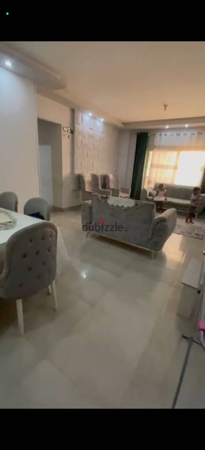 فرصة مميزة جدااا شقه متشطبه  الحي ال ١٦ مجاوره ٢ ( عماير ) ٣ غرف ٢ حمام  دور تالت ( اسانسير ) مساحه ١٢٩م
