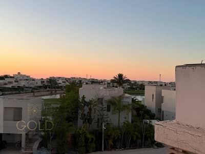 Senior chalet 4 bedrooms for rent in Hacienda bay Northoast