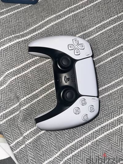 PS5 CONTROLLER