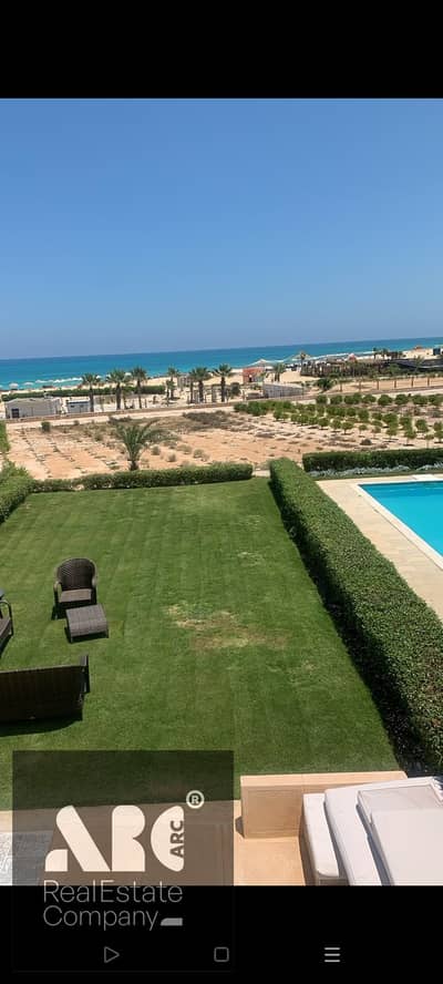 شاليه لقطة للإيجار بسعر مميز في تلال الساحل الشمالي.