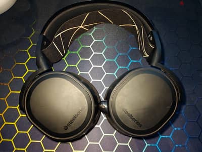 SteelSeries Arctis 9